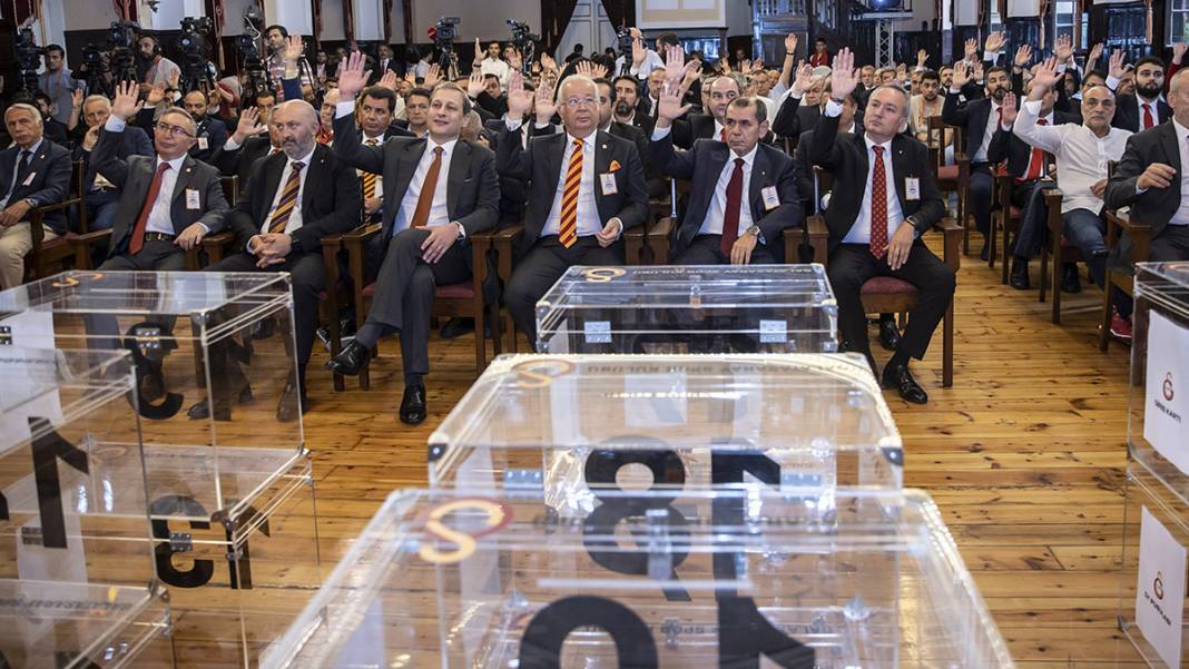 Galatasaray 39. başkanını seçiyor: Oy verme işlemi başladı 4